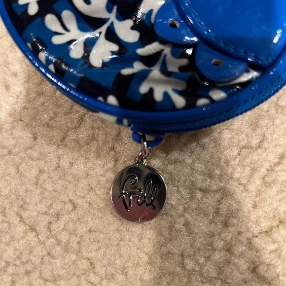VERA BRADLEY Folkloric Frill Peek-a Boo Coin Purse Wallet Wipe Clean Retired - Picture 2 of 3